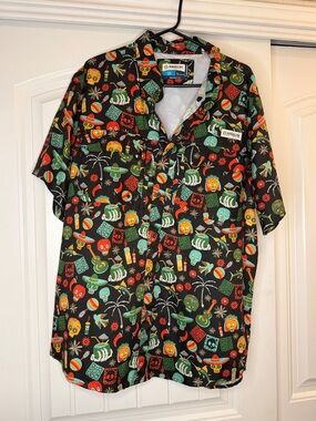 Magellan Outdoors Black Short-Sleeve Tropical Skull Print Shirt